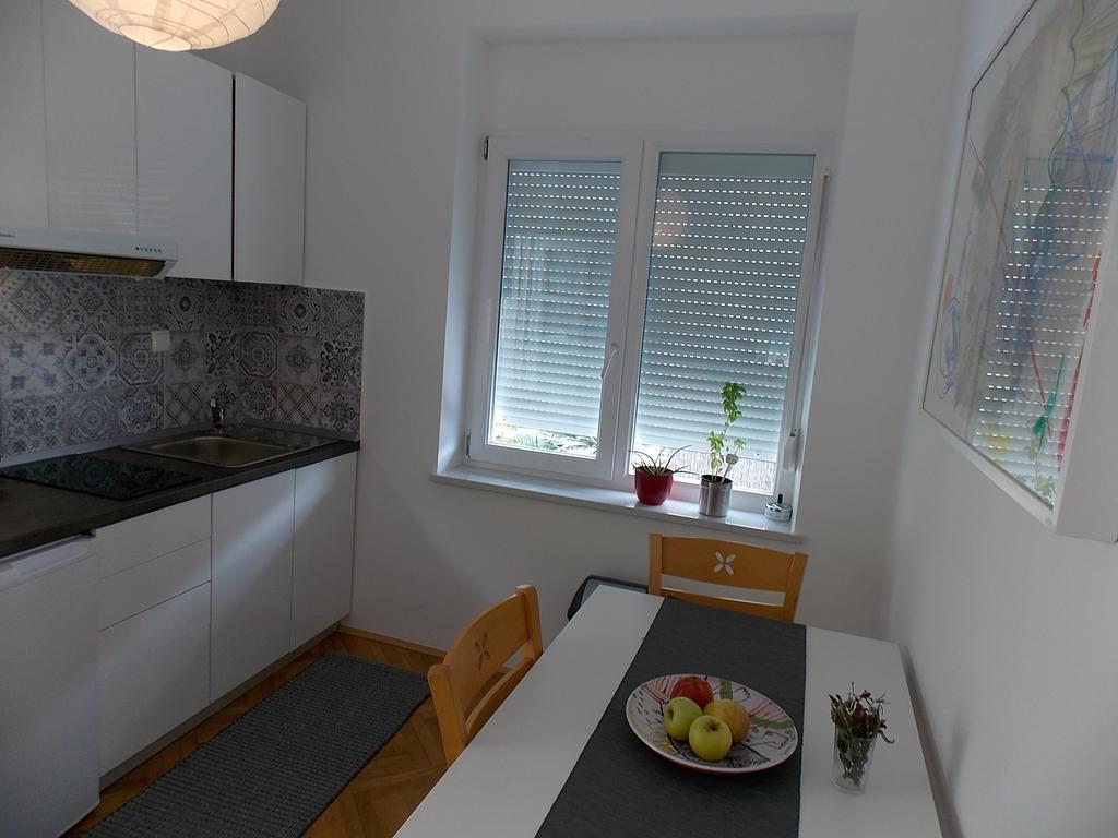 Apartment Ellalinda Опатія Екстер'єр фото